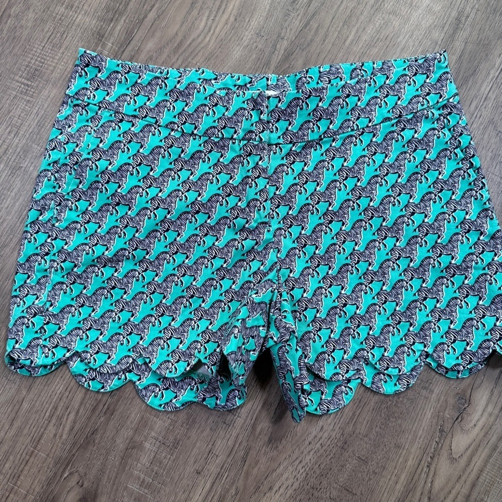 Crown & Ivy Teal Zebra Print High Shorts - Size 2 - Picture 2 of 13